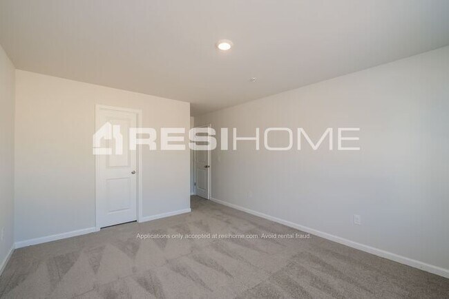Building Photo - 145 Wellbrook Ct NE