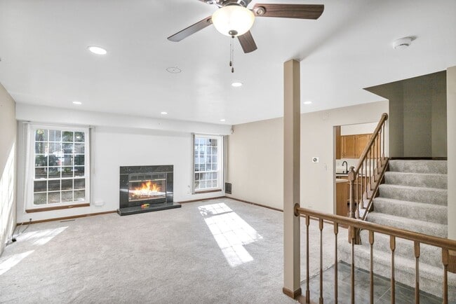 Building Photo - 2116 Glasgow Ct