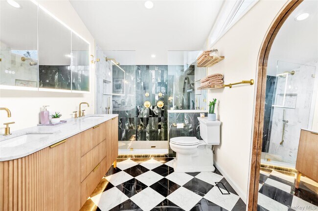 Building Photo - 58 N Howells Point Rd