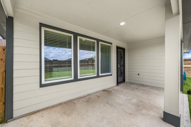 Building Photo - 3435 Langley Bnd Ln