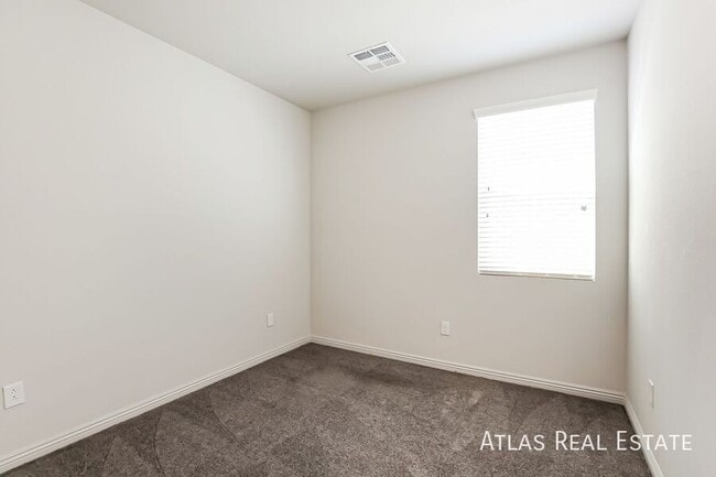 Building Photo - 1625 Guyot Ct