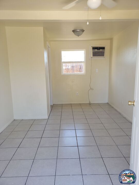 Building Photo - 271 W 3rd St