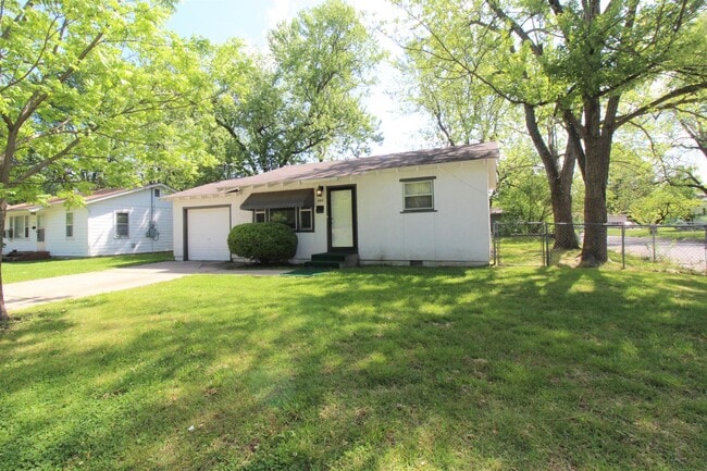 Building Photo - 507 Geneva St