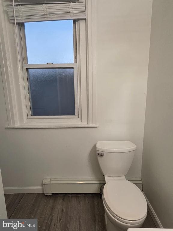 Building Photo - 2715 E Ontario St