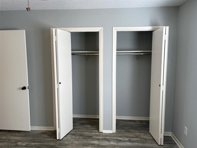 Building Photo - 317 W William Cannon Dr