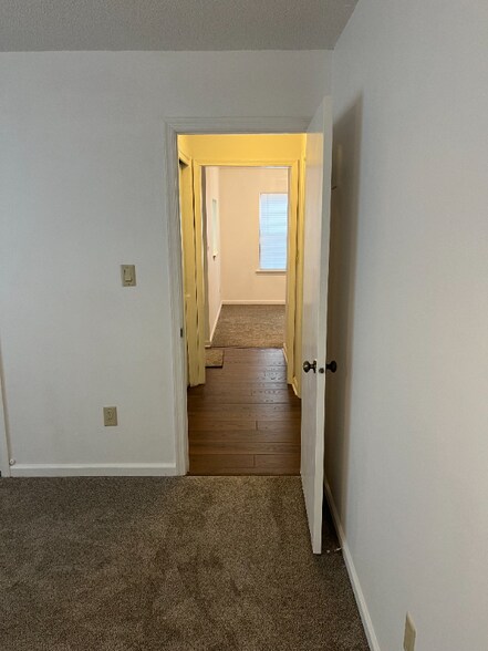 Building Photo - 6530 Laguna Point