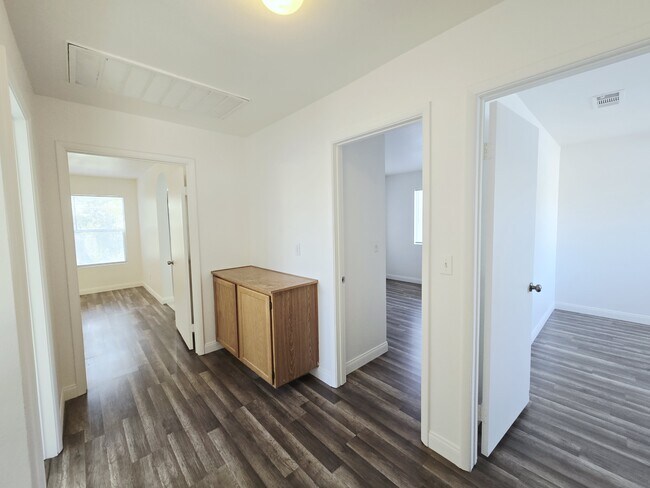 Building Photo - 9433 Valencia Canyon Dr