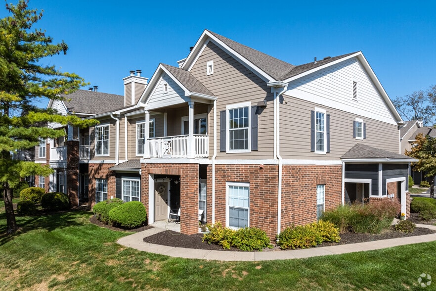 Building Photo - Centennial Park Apartments