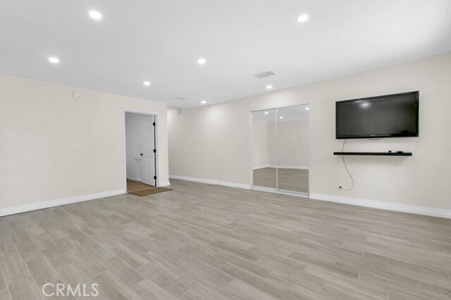 Building Photo - 5719 Beckford Ave