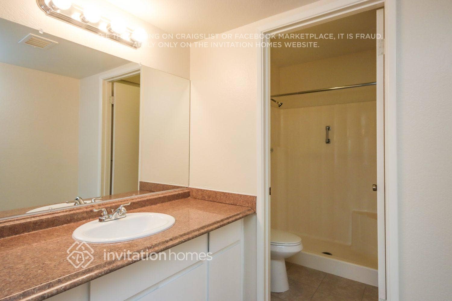 Building Photo - 3630 W Carla Vista Dr