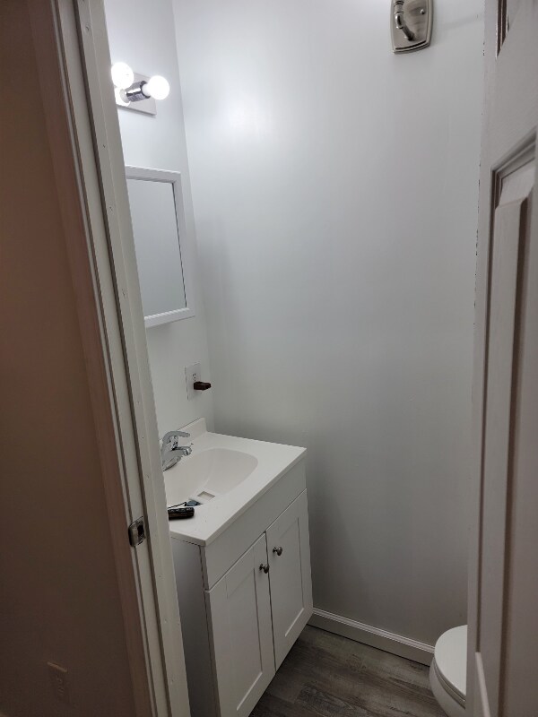 Building Photo - 362 E Hill St