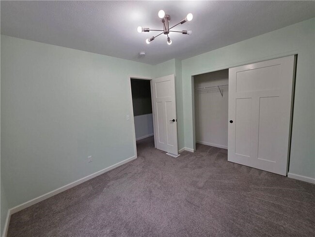 Building Photo - 26 Turtle Creek Ln