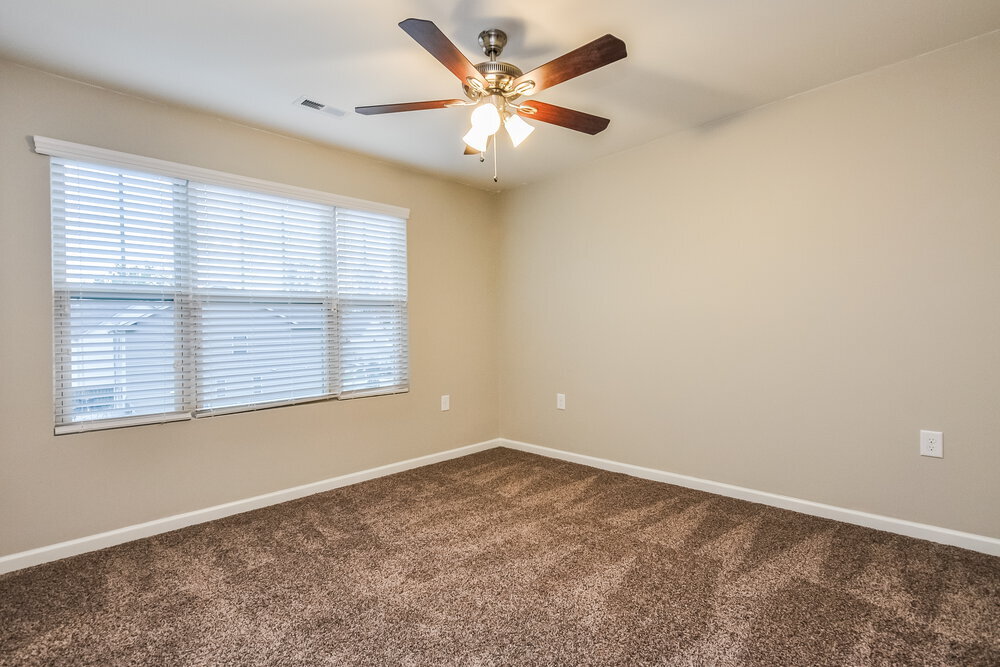 Building Photo - 600 Lavenham Ln