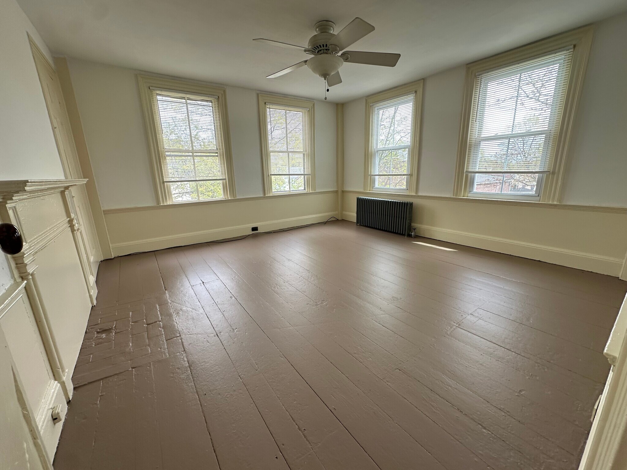 Bedroom - 29B Broad St