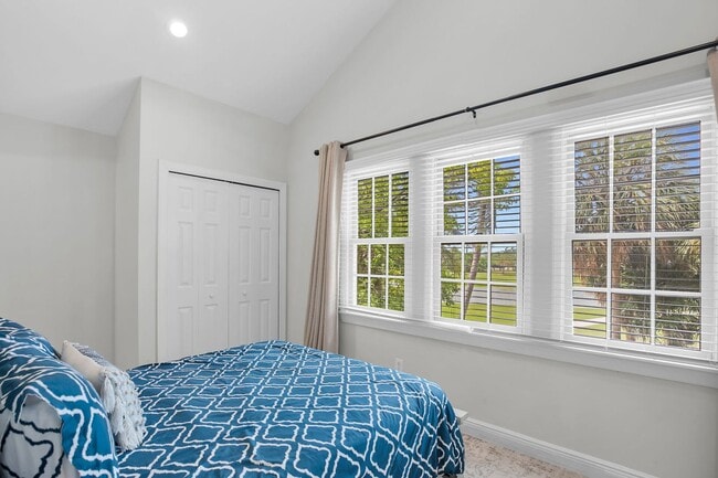 Building Photo - $5400 - Furnished 7-month rental Private Pool! 2 Bedroom / 2.5 Bathroom