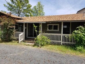 Building Photo - 1483 Fruitdale Dr