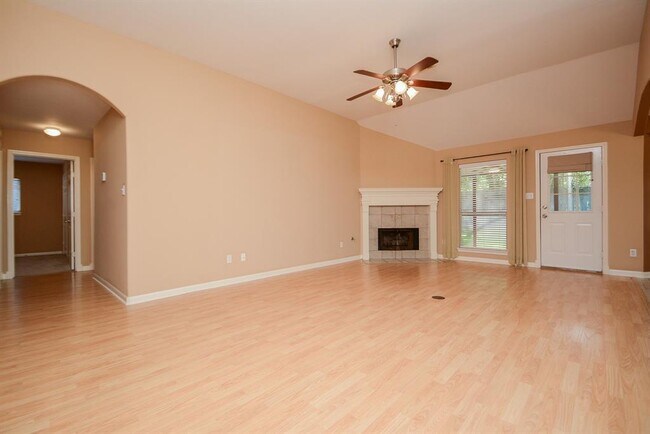 Building Photo - 13639 Country Pine Ct