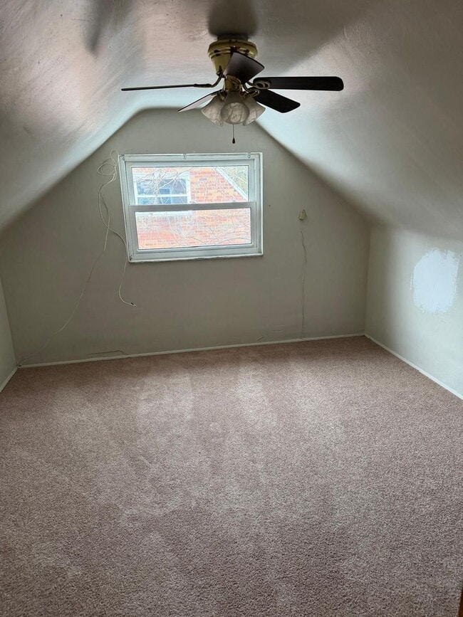 Building Photo - Newly Renovated 3BD 1 1/2BA house in Penn Hills!