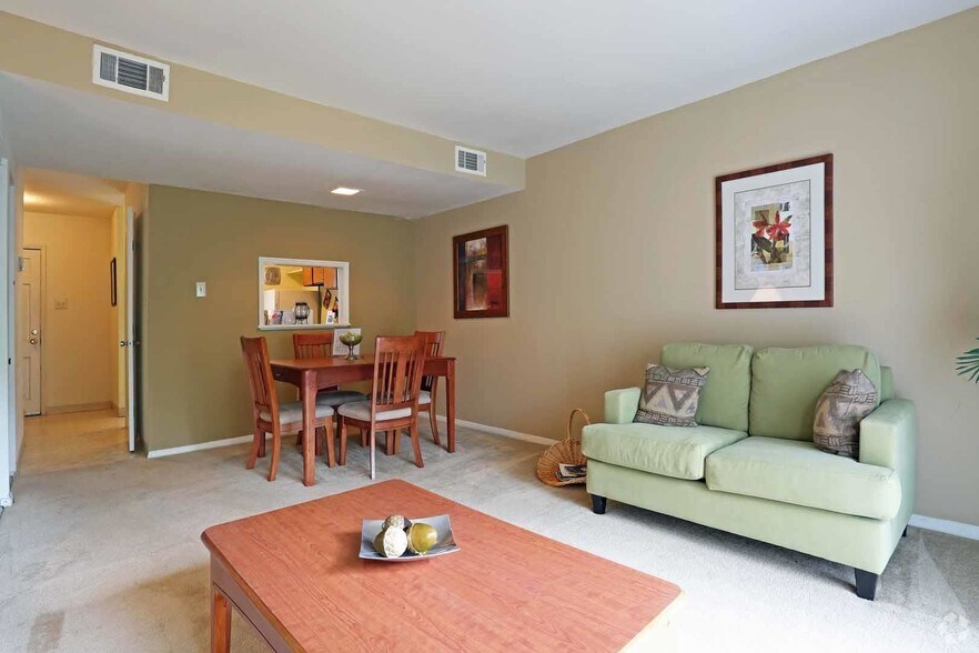 Stratford Hills Apartment and Townhomes 2517 W Tremont Ct Richmond VA