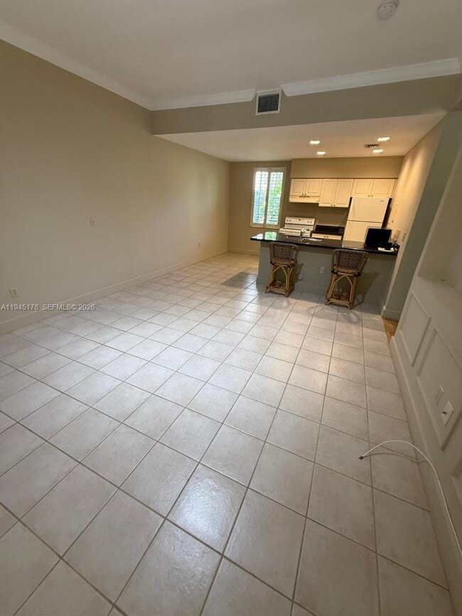 Building Photo - 6598 W Sample Rd