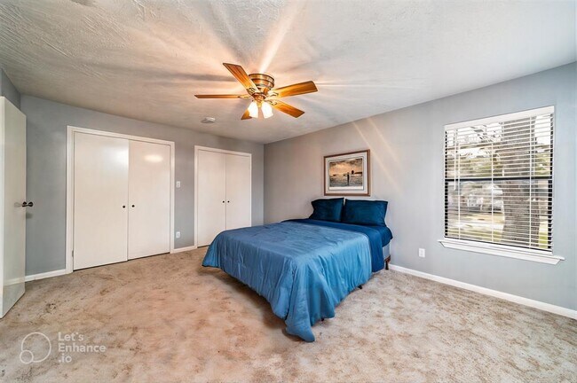 Building Photo - 12755 Mill Ridge Dr
