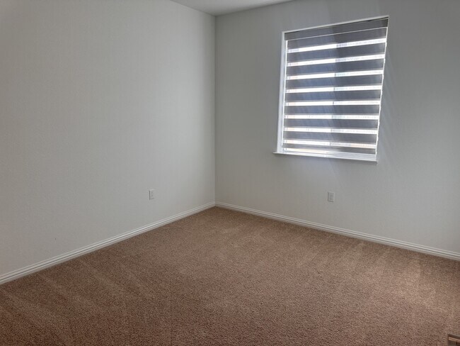 Building Photo - 16172 Abernathy Ct