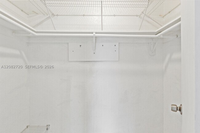 Building Photo - 1300 W 47th Pl