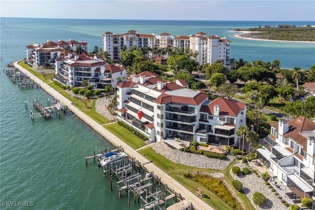 Building Photo - 305 La Peninsula Blvd