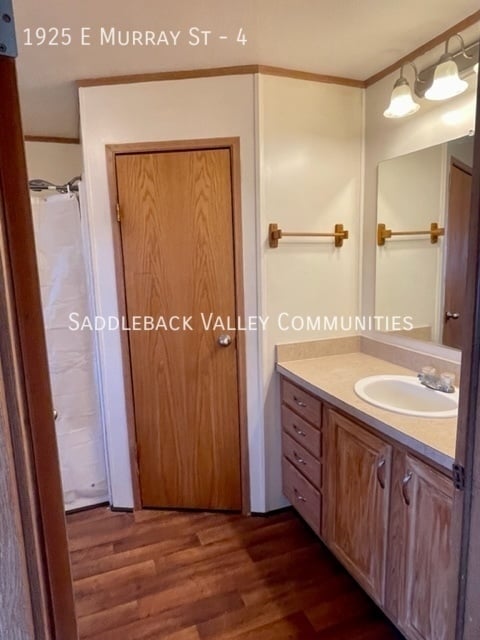 Building Photo - 1925 E Murray St