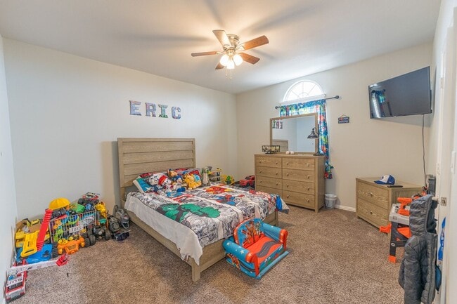 Building Photo - 6825 Jamestown St