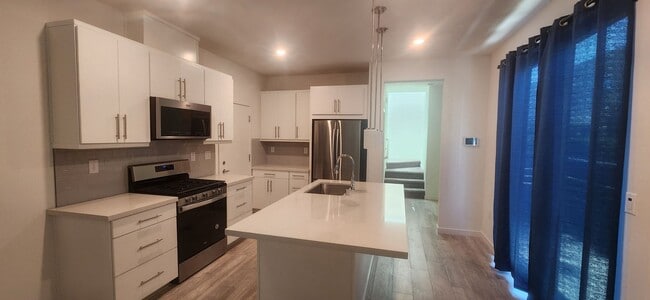 Building Photo - 2 Bedroom 2.5 Bathroom home at the Mill on...