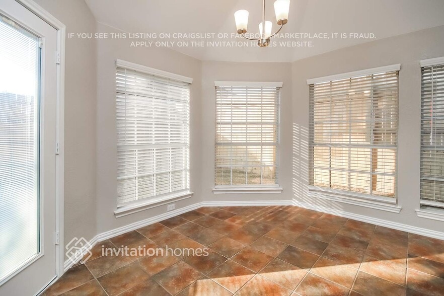 Building Photo - 2821 Alcot Ln
