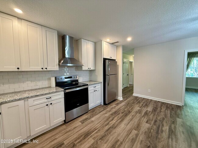 Building Photo - 2516 Horseshoe Bend Rd