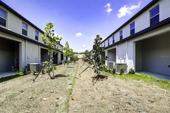 Building Photo - 8248 Cor Pne Wy