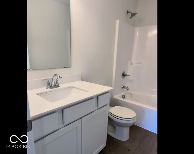 Building Photo - 2650 Marjorie Ln