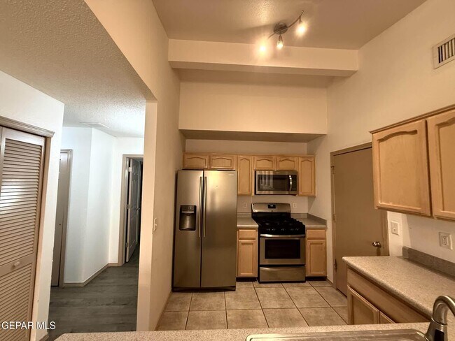 Building Photo - 5316 Lucio Moreno Dr