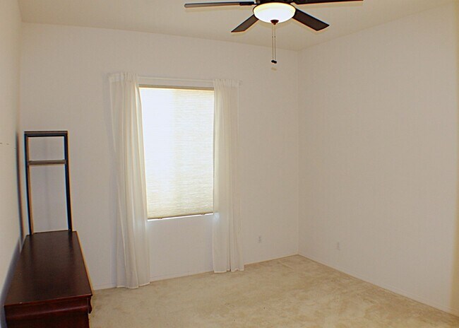 Building Photo - Welcome to Resort-Style Living at Four Sea...