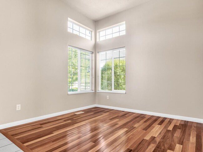 Building Photo - 6313 S Lake Fork Cir