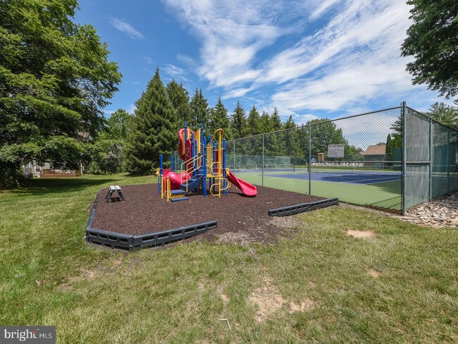 Building Photo - 252 Copper Beech Dr