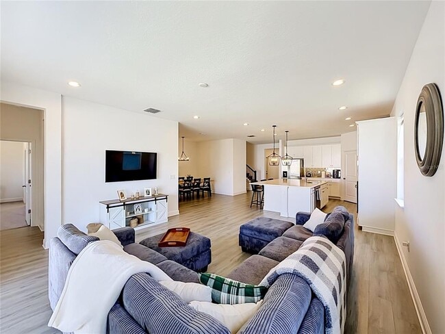 Building Photo - 4485 Davos Dr