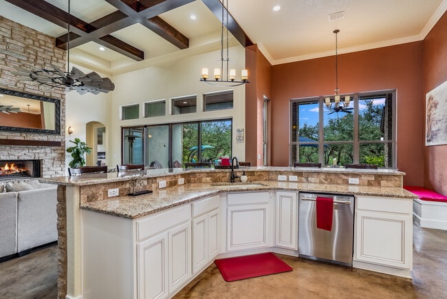 Building Photo - 1194 Vaquero Way