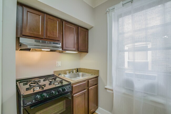 Building Photo - 4706 N Beacon St