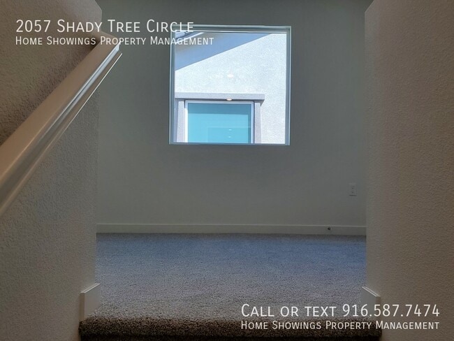 Building Photo - 2057 Shady Tree Cir