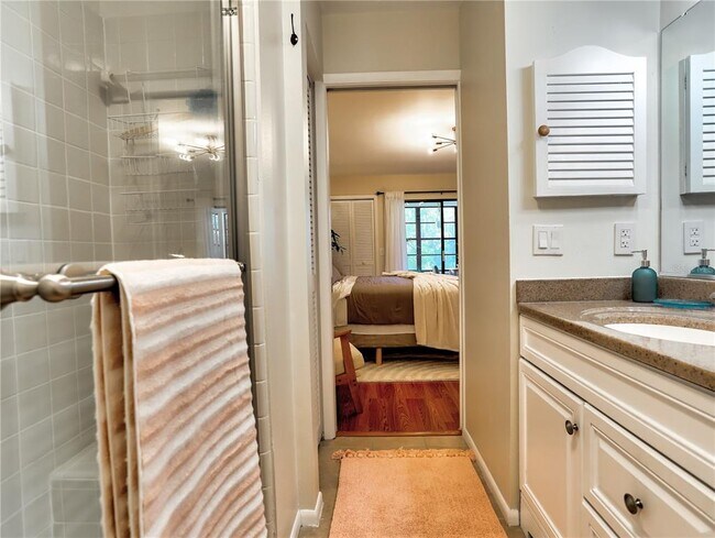 Building Photo - 322 Timber Lake Dr