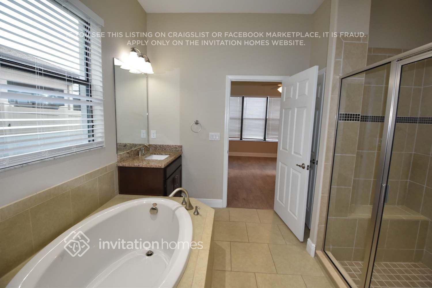 Building Photo - 1892 Tonka Terrace