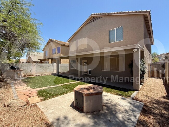 Building Photo - 44390 W McClelland Dr