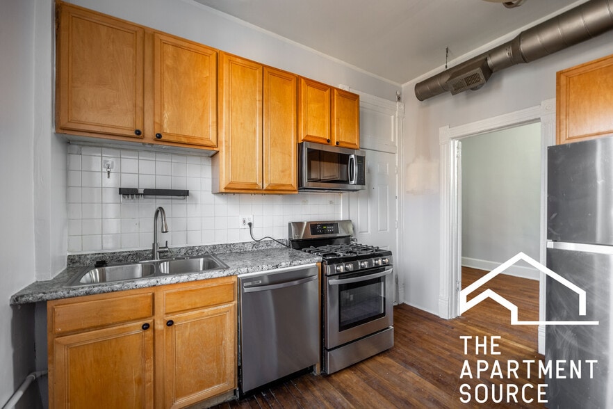 Building Photo - 2609 W Thomas St