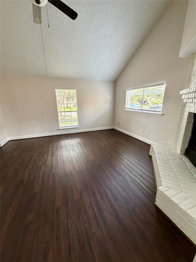 Building Photo - 18210 Almonte Ln