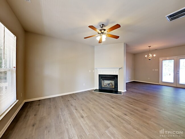 Building Photo - 7839 Baylis Dr