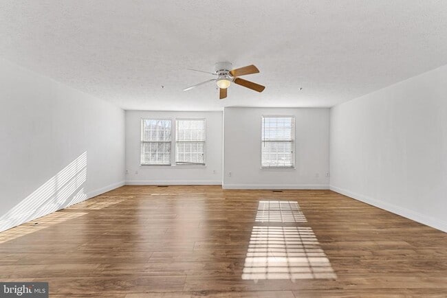 Building Photo - 4122 Maple Path Cir